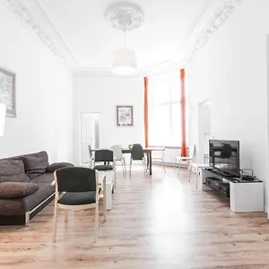 https://berlinlux-apartments-city-berlin.find-berlin-hotels.com